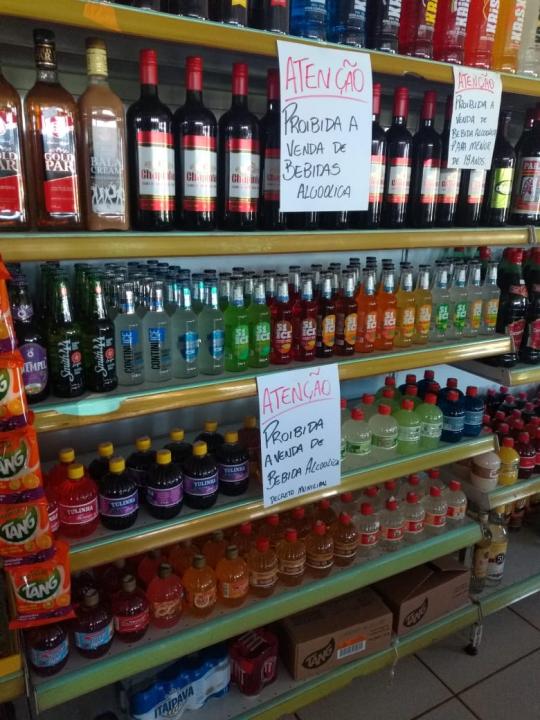 Foto 18 de 18 — Setor de bebidas é isolado em supermercados de Boa Esperança do Sul